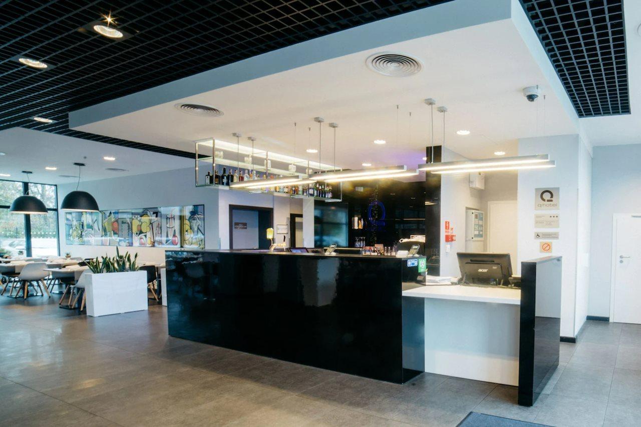 Q Hotel คราคูฟ ภายนอก รูปภาพ