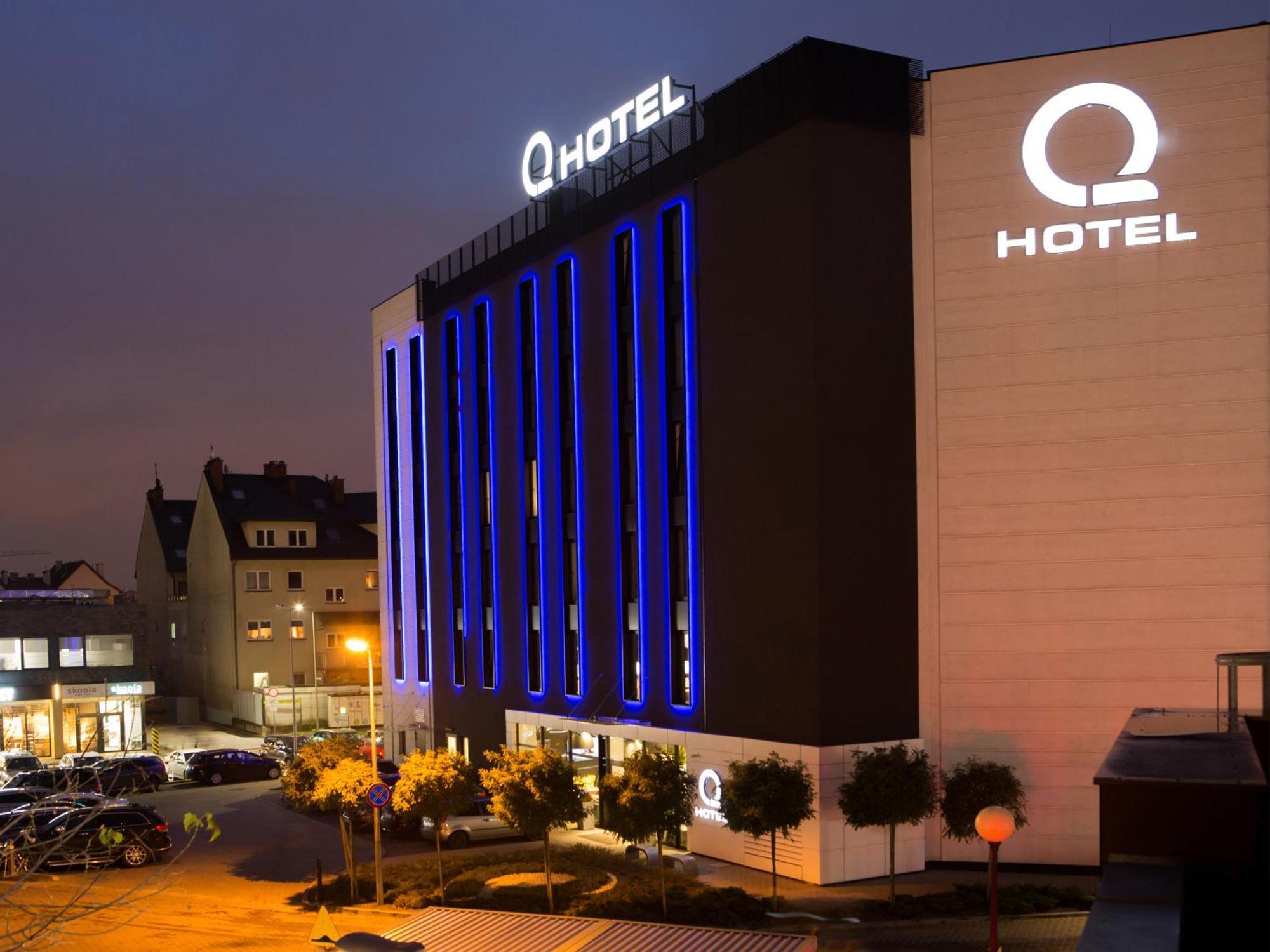 Q Hotel คราคูฟ ภายนอก รูปภาพ