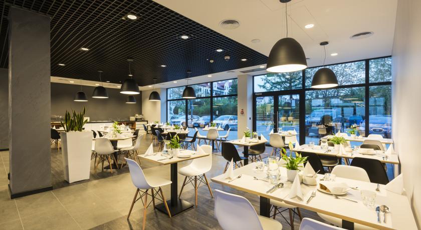 Q Hotel คราคูฟ ภายนอก รูปภาพ